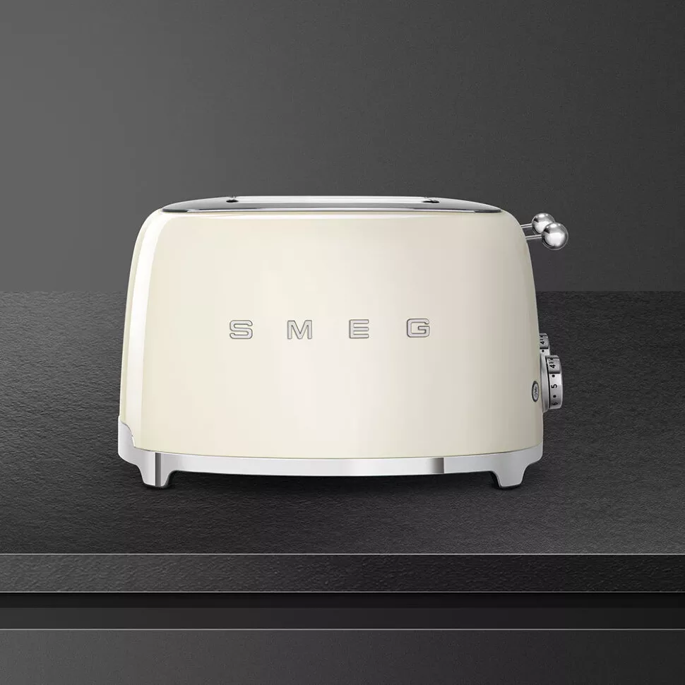Smeg представил тостеры с улучшенной функцией размораживания и подогрева булочек Smeg представил тостеры с улучшенной функцией размораживания и подогрева булочек