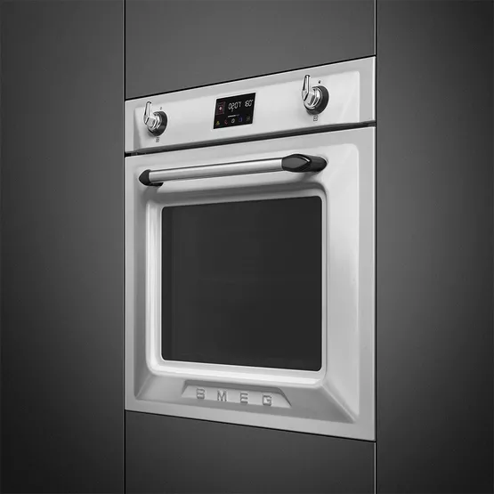 Smeg представила духовые шкафы с технологией мультифункционального нагрева Smeg представила духовые шкафы с технологией мультифункционального нагрева