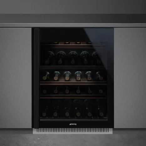 Холодильный шкаф для вина встраиваемый Smeg CVI638RN3
