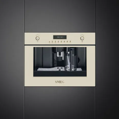 Встраиваемая автоматическая кофемашина Smeg CMS8451P