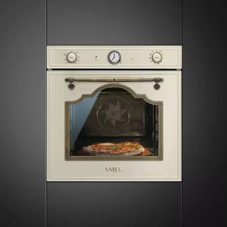 Многофункциональный духовой шкаф с функцией пиролиза Smeg SFP750POPZ