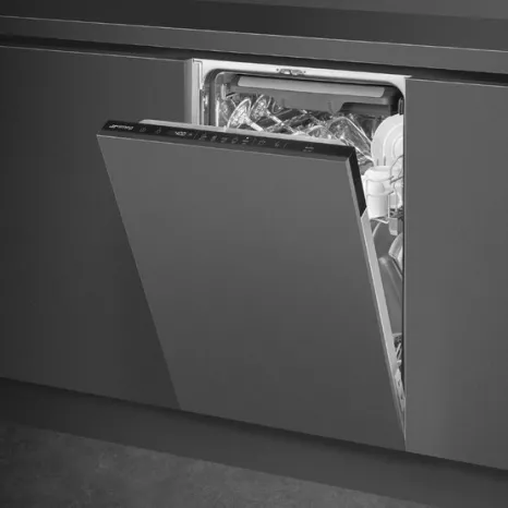 Полностью встраиваемая посудомоечная машина Smeg ST4523IN