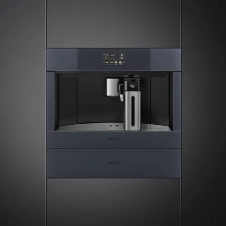 Встраиваемая автоматическая кофемашина Smeg CMS4104GRU
