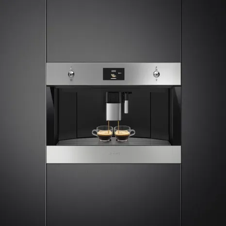 Встраиваемая автоматическая кофемашина Smeg CMS4303XRU